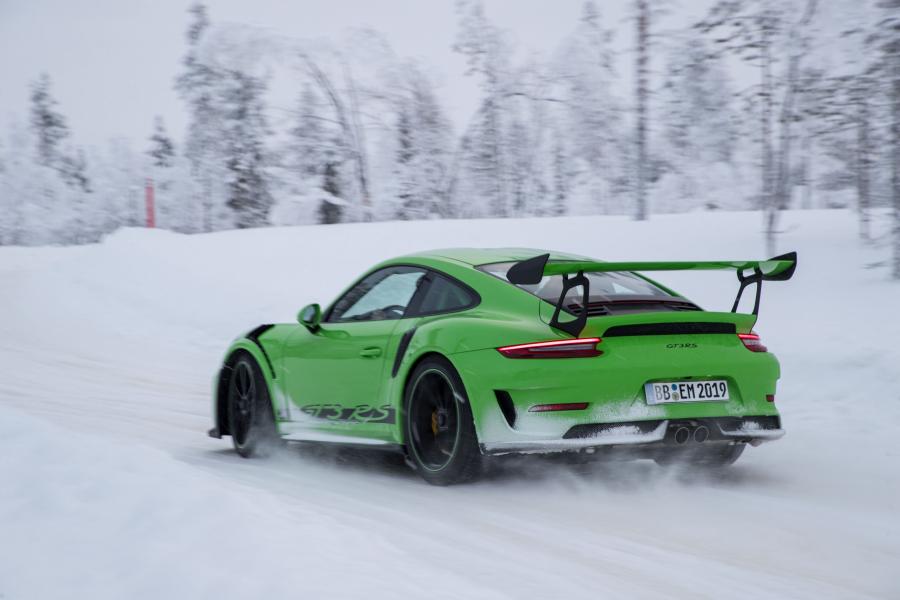  Porsche 911 GT3 RS (991) 2018 года  (WW) (фото 15 из 47)